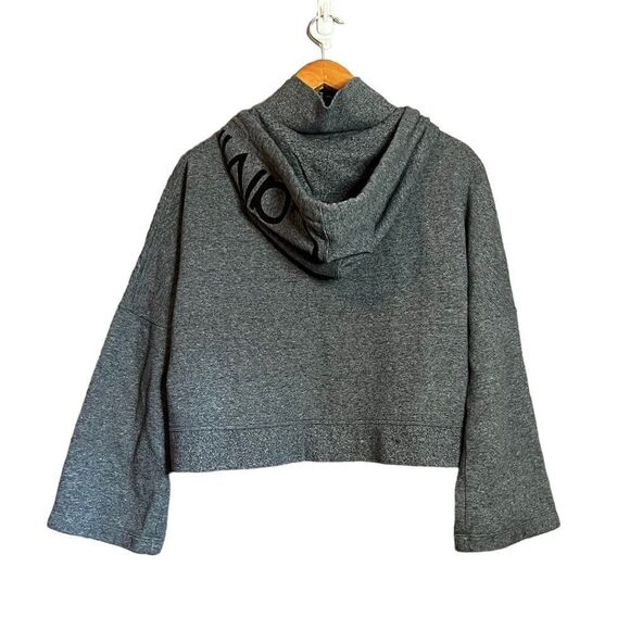 Calvin Klein grey cropped zip up sweater. Size small - Picture 8 of 8
